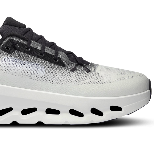 Cloudtilt Black | Ivory